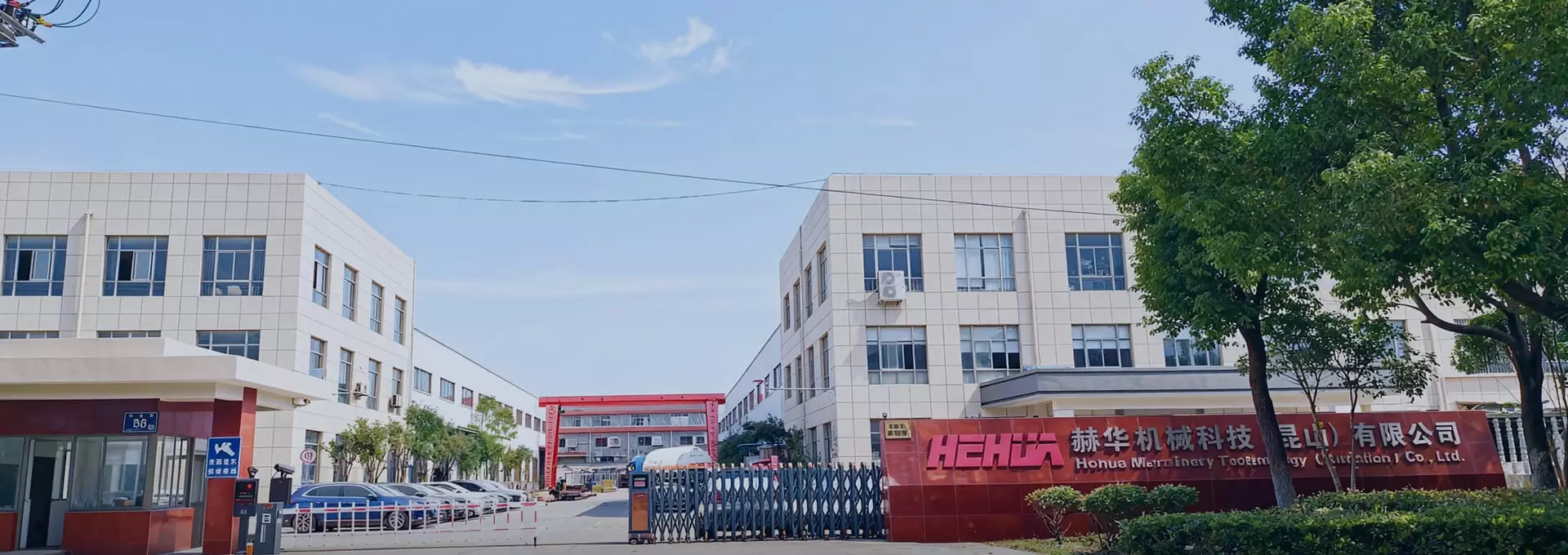 معلومات عنا