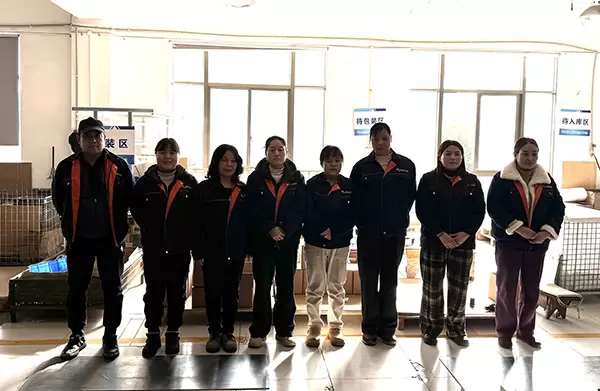 فريق التعبئة والتغليف